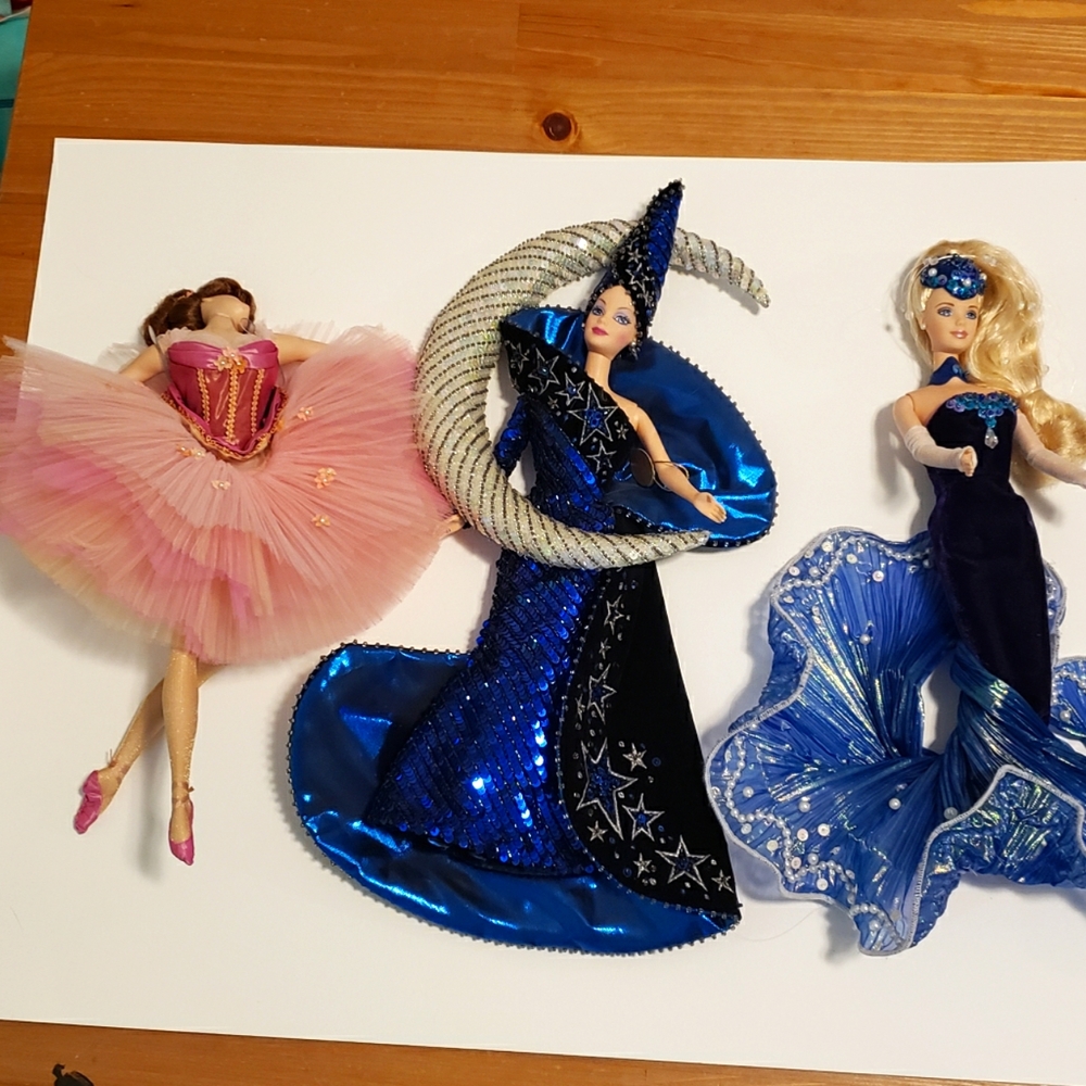 3 gorgeous barbies